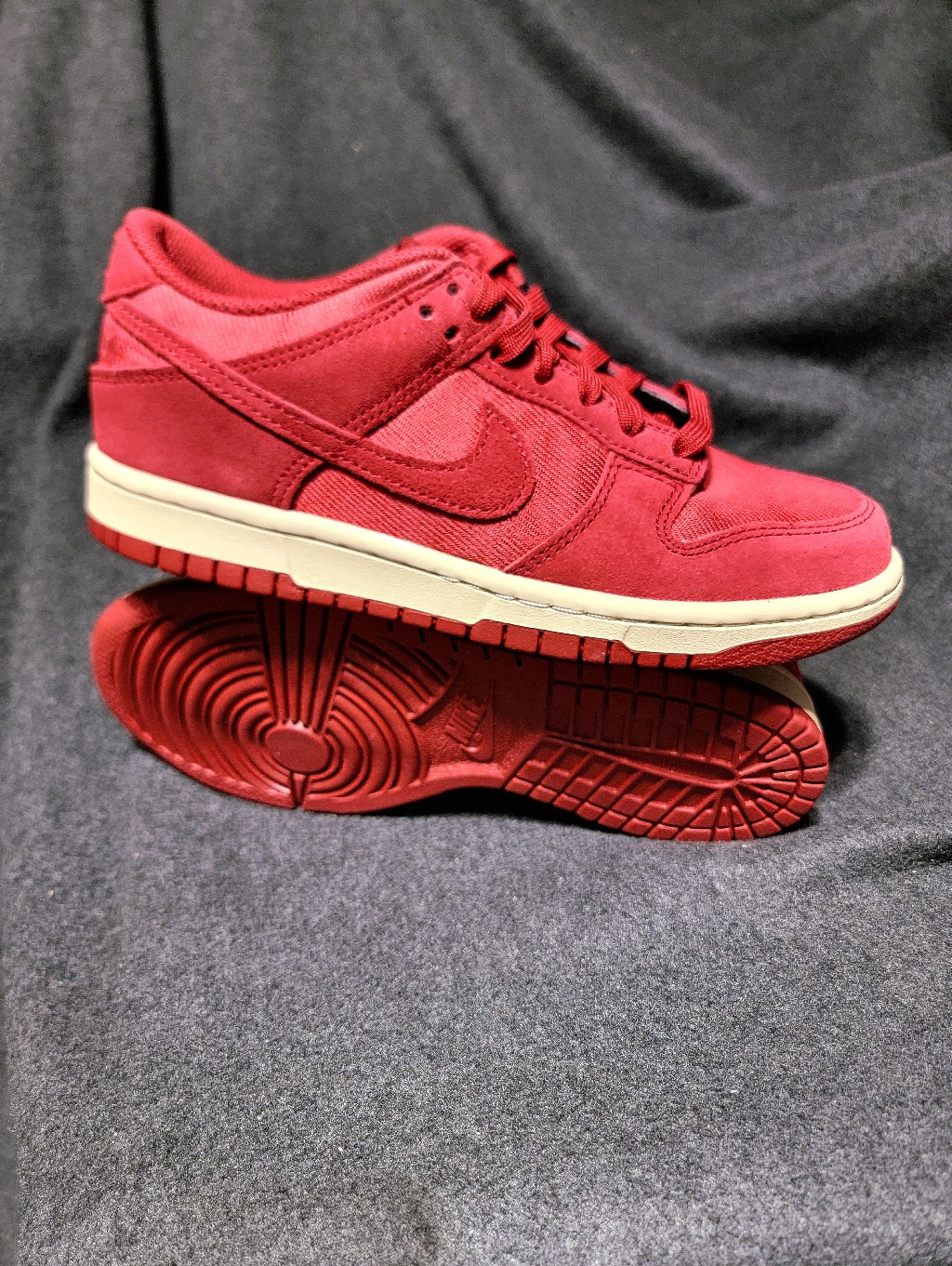 Nike Dunk Low Se "Team Crimson"